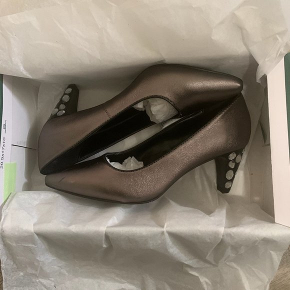NWT LORI GOLDSTEIN MEREDITH METALLIC LEATHER PUMP 5.5M - Picture 4 of 10